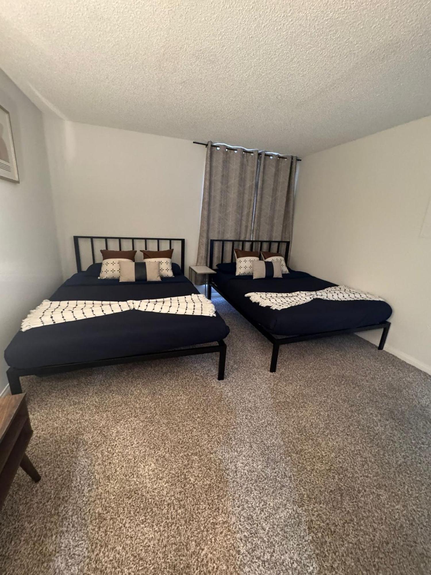 Hollywood Awesome Free Parking Apartment