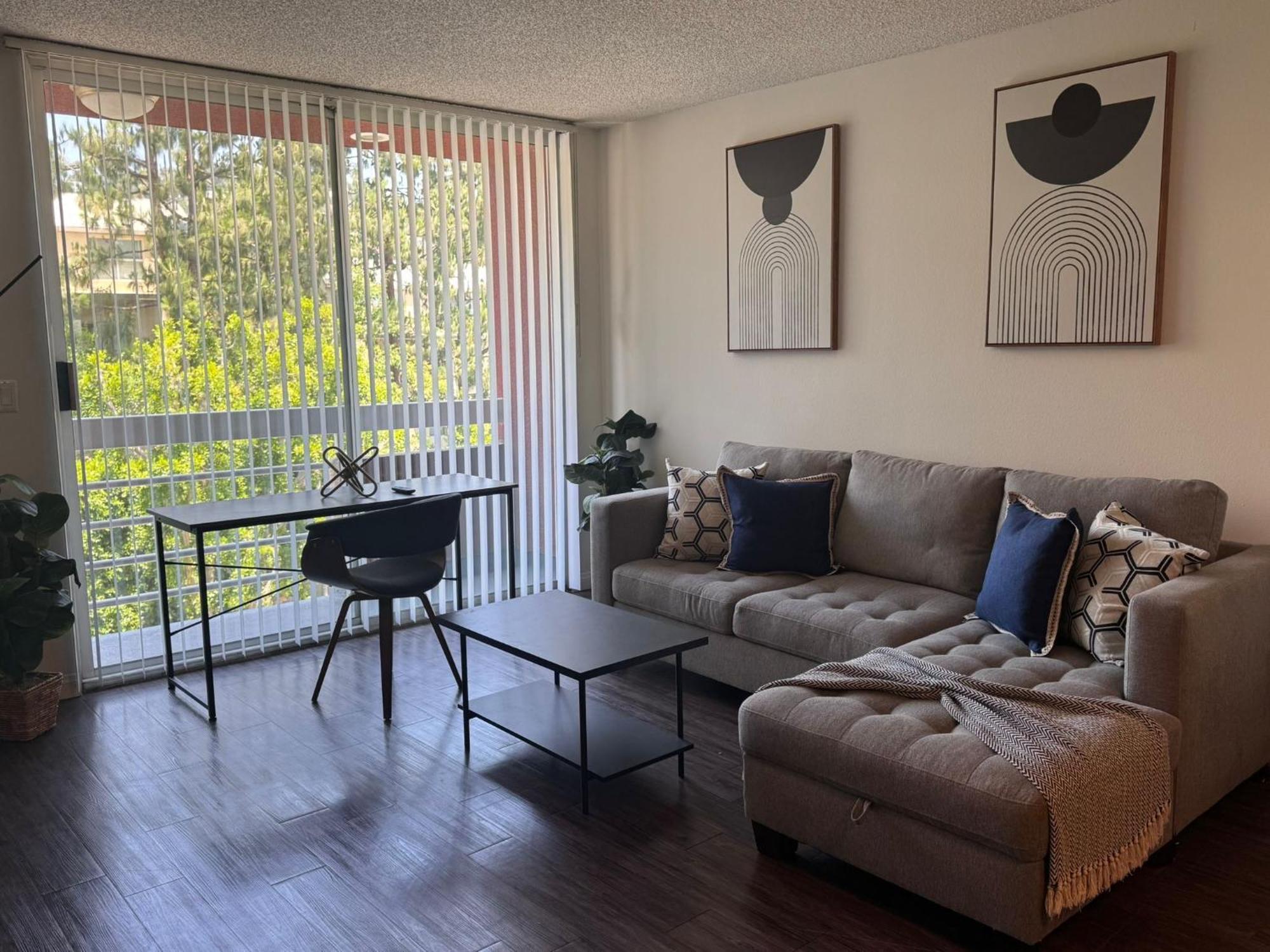 Hollywood Awesome Free Parking Apartment *