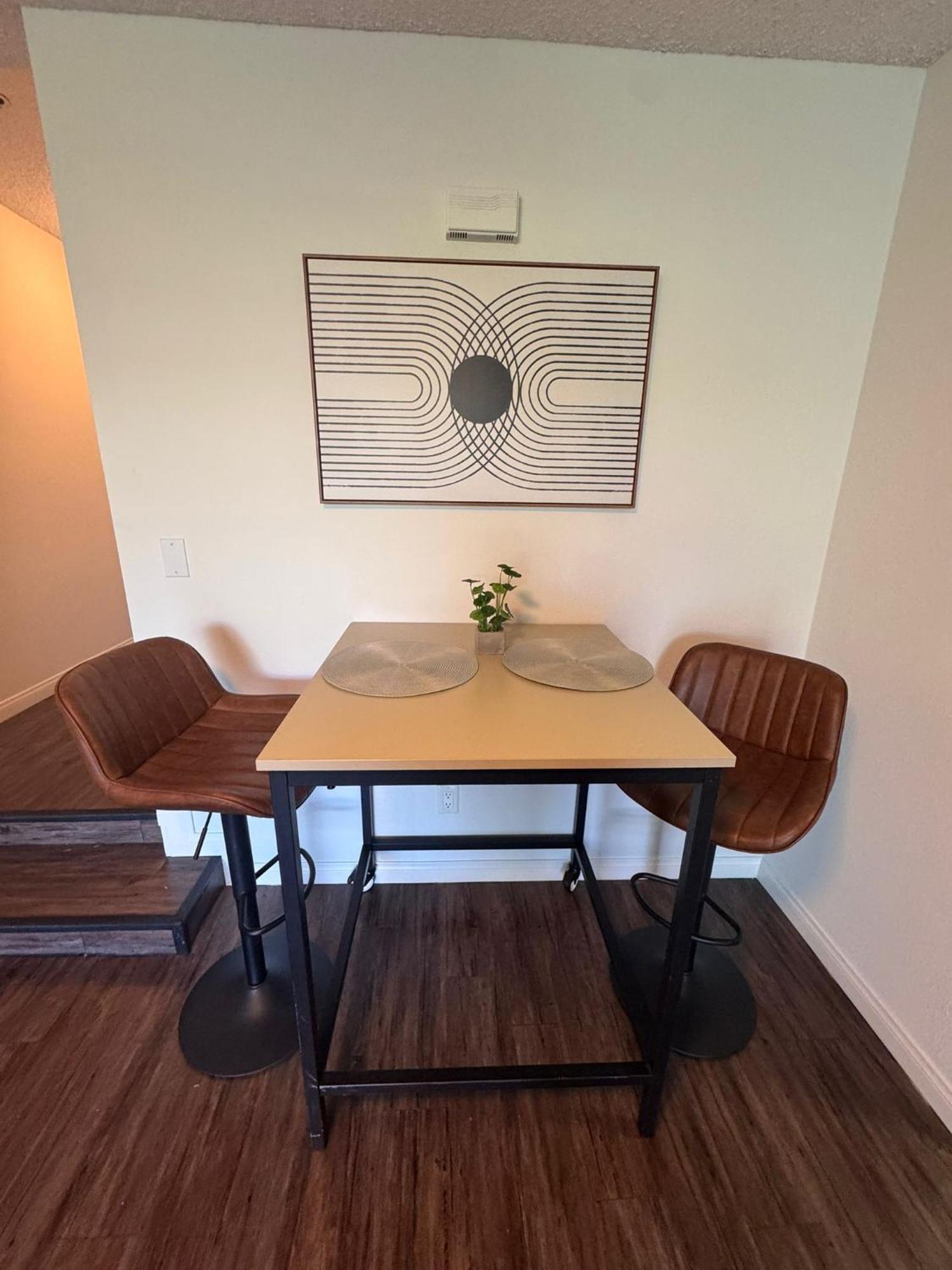 Hollywood Awesome Free Parking Apartment *